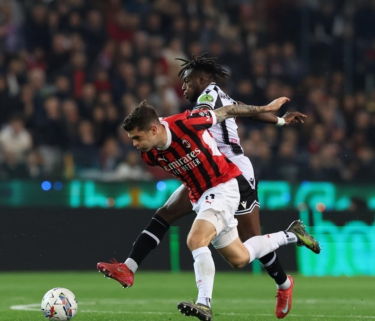 乌迪内斯客场小胜,暂时抛离降级区 乌迪内斯客场小胜,暂时抛离降级区