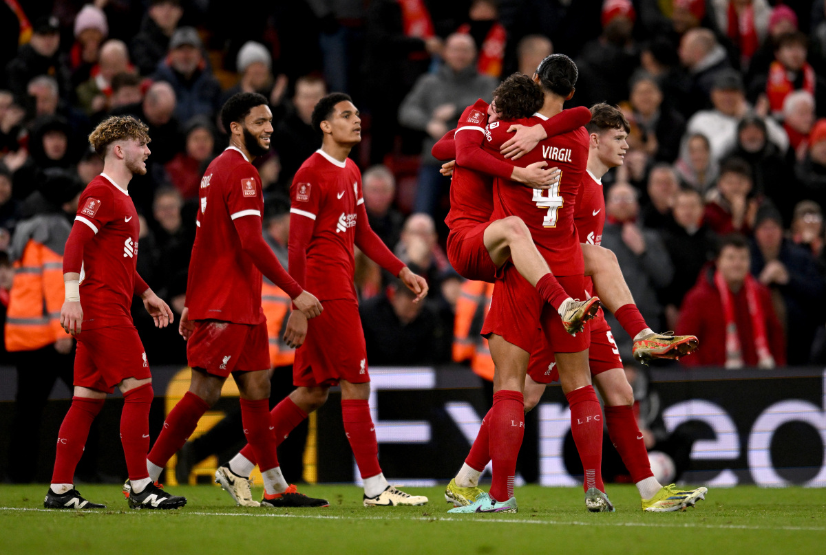 关于西汉姆联客场取胜，提升士气的信息